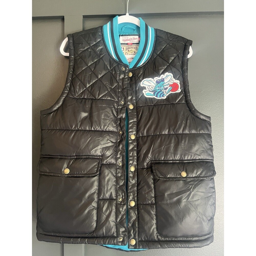 Charlotte Hornets Puffer Vest Mitchell & Ness NBA Logo Men’s Medium Unisex